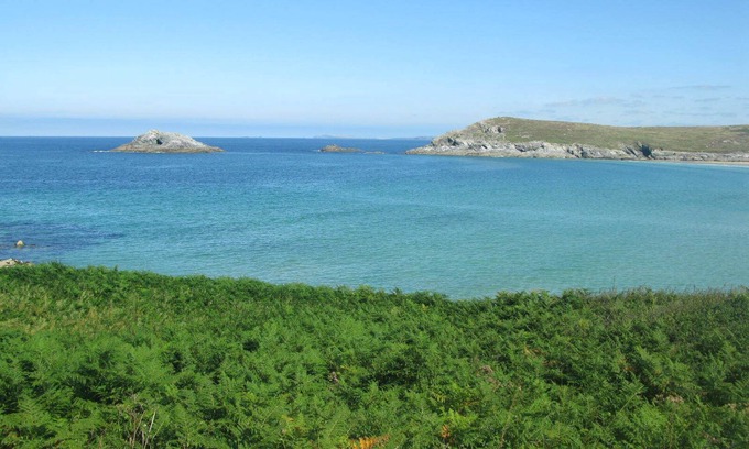 Crantock Apartment | 3BR maisonetter sleeps 5 in the heart of Crantock, 5 mins walk to beach