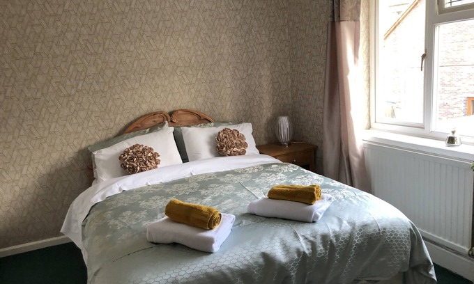 Pontneddfechan House | 3br-Sleeps6-Garden-Mountain &near 4 Falls Walks on