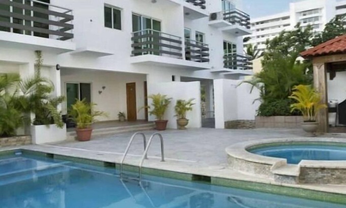 Caribbean Islands Apartment | 3N - 2 Bedroom, free parking, close to the beach