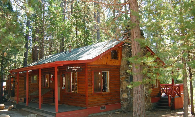 North Wawona Cabin | (3N) Lockwood Lodge at The Redwoods In Yosemite