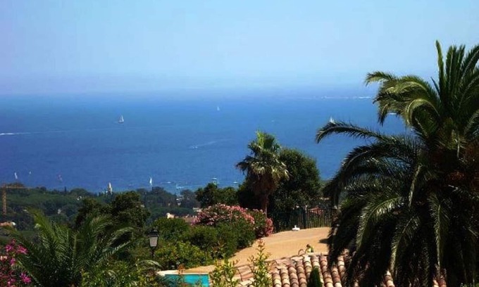 Les Issambres House | * 3P air-conditioned house with sea view, terrace/garden, swimming pool, play area