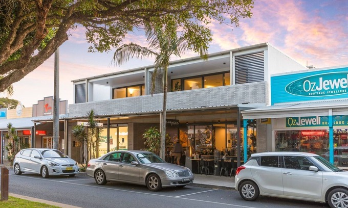 Sawtell Apartment | 4/13 First Avenue - in historic downtown Sawtell