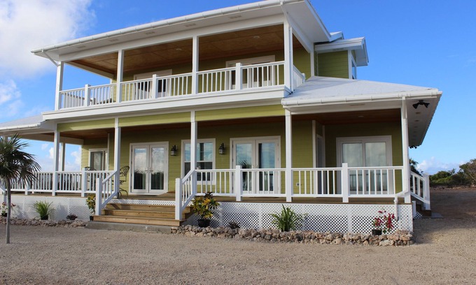 Clarence Town House | 4 Bdrm House with Amazing Ocean View from the Top of Miley Hill