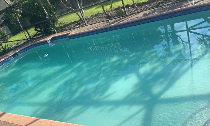 Hunt Club House | 4-bedroom/2 bath house with 5 beds "Garden Of Eden"