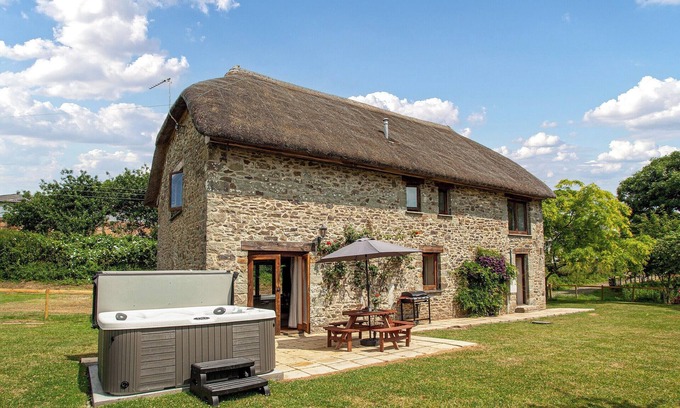 Hatherleigh Cottage | 4 bedroom accommodation in Monkokehampton, near Okehampton