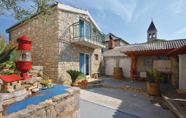 Solta House | 4 bedroom accommodation in Grohote