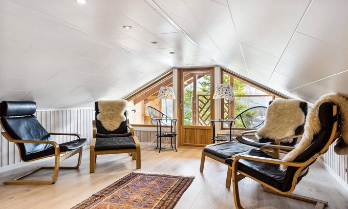 Dovre House | 4 bedroom accommodation in Dovre