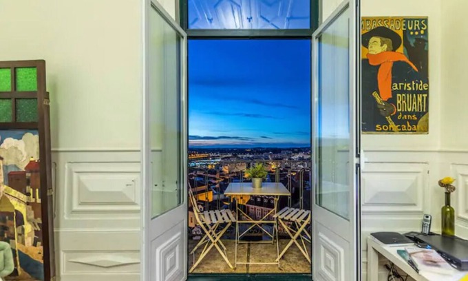 Coimbra City Centre Apartment | 4 Bedroom apartment that offers a wonderful view of Coimbra and Mondego river.