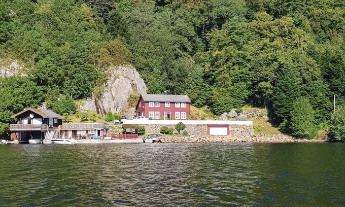 Farsund House | 4 bedroom cozy home in Farsund