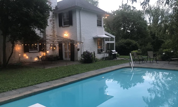 Radnor House | 4 Bedroom Home, Game Room & Pool in a Quiet Upscale Neighborhood