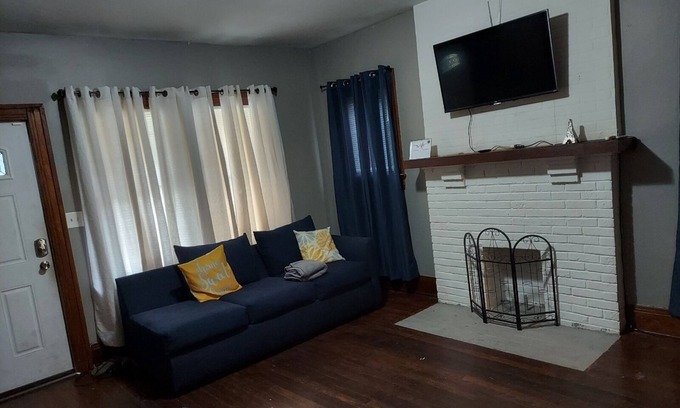 Dayton House | 4 Bedroom House Perfect for a Working Crew