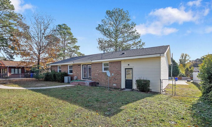 Fayetteville House | 4 Bedroom house with huge yard for family games, fun and relaxation