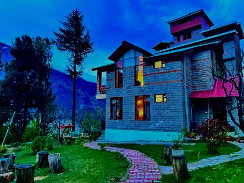 Sasaram Hotel | 4 Bedroom Luxury Bungalow In Manali With Beautiful Scenic Mountain & Orchard View - #Private Bungalow #Premium Big rooms #Parking #Guest Preferred Plus