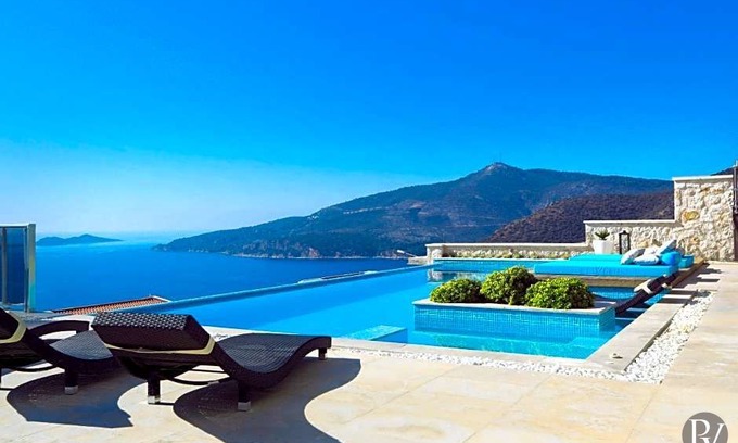 Kalkan Villa | 4 bedroom Villa, sleeps 8 with Pool, Air Con and FREE WiFi