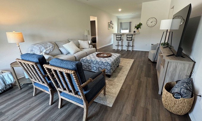 Searcy House | 4 Beds and a Bison Just Minutes from Harding University in welcoming Searcy.