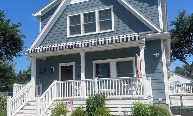 Lake Como House | 4 BR/2 Bath; freshly painted. New siding, windows, decks and 6 beach badges