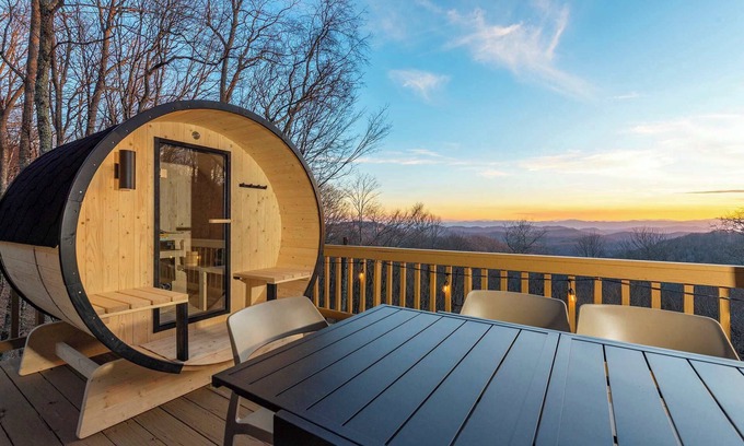 Wolf Laurel House | 4 Br Mountain Views Sleeps 10 Sauna Hot Tub Arcade