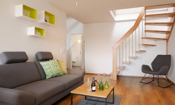 Achkarren Apartment | 4. Ferienwohnung im OG mit 70 qm, 2 Schlafzimmer für max. 4 Personen
