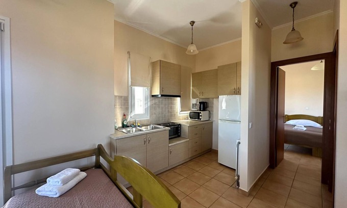 Kalligoni Apartment | 4 Guests Apartment with Sea View
