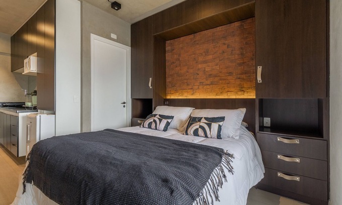 Vila Buarque Apartment | 4 guests, swimming pool, garage and sauna
