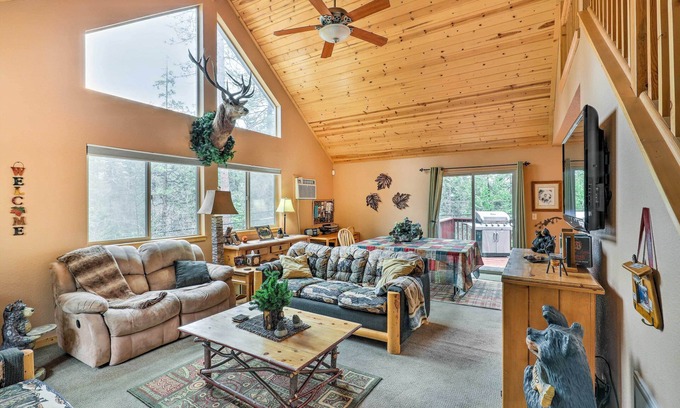Hathaway Pines House | 4 Mi to Pine Lake: Hathaway Pines Cabin w/Deck