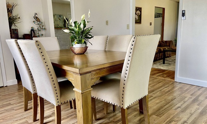 Moorefield House | 4 Minutes from Moorefield! Pet Friendly! 3 Bedroom!