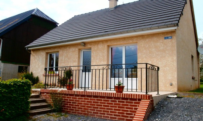 Iviers House | 4-person gite, moderate price, in 1 village near a forest