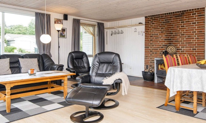 Hejlsminde Strand House | 4 star holiday home in Hejls-By Traum