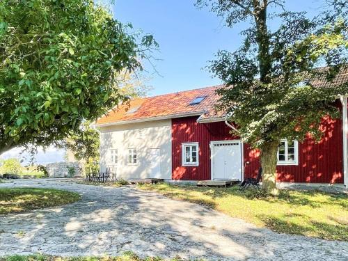 Sodra Kvinneby House | 4 star holiday home in MÖRBYLÅNGA