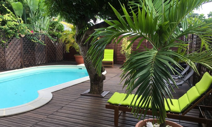 Sainte-Luce House | 4-star house with swimming pool close to beaches, restaurants and shops