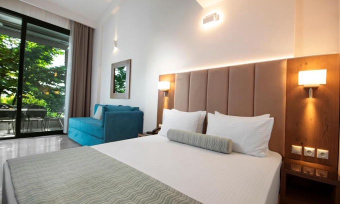 Metamorfosi Apartment | 4- you Family
