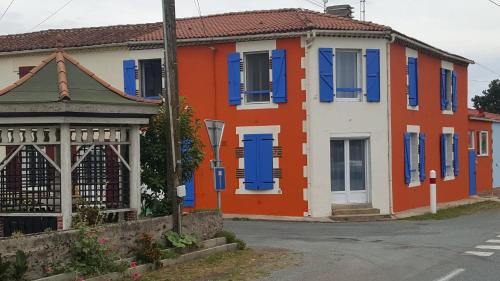 Saint-Andre-Goule-d'Oie Apartment | 40 La Brossière