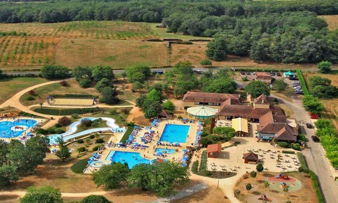 Saint-Avit-de-Vialard House | 40 m² Mobile home ∙ 2 bedrooms ∙ 8 guests