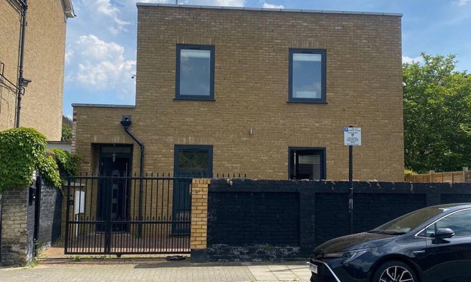Brixton House | 40 m² House ∙ 3 bedrooms ∙ 6 guests