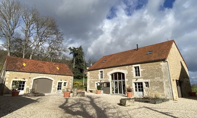 Chailly-sur-Armancon House | 400 m² House ∙ 5 bedrooms ∙ 10 guests