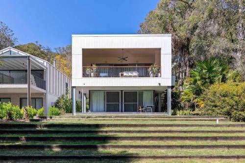 Pearl Beach House | 400 m² House ∙ 5 bedrooms ∙ 8 guests
