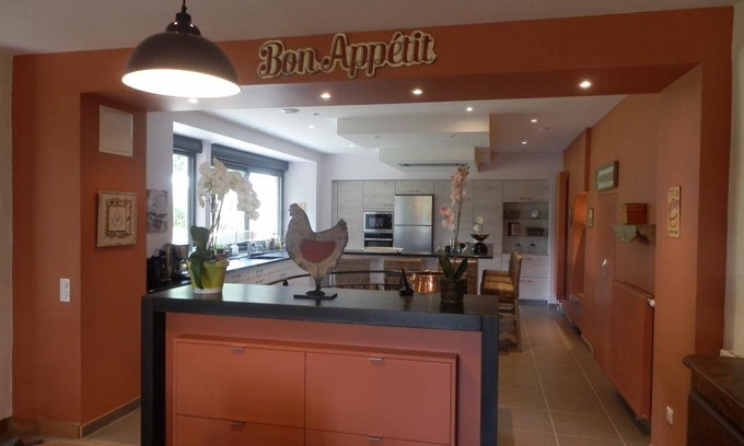 Calvignac House | 400 m² House ∙ 6 bedrooms ∙ 12 guests