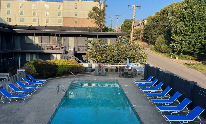 Melrose Condo | 41 m² Condo ∙ 1 bedroom ∙ 4 guests
