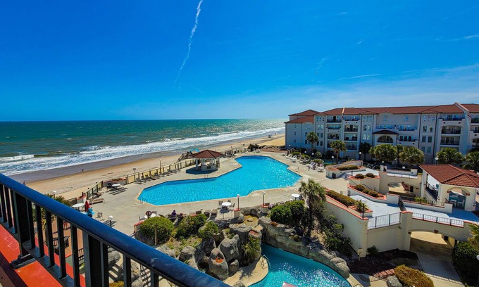 North Topsail Beach Condo | 411-B Villa Capriani: Ocean Views & Beach Bliss!