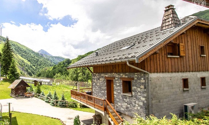 Saint-Sorlin-d'Arves House | 42 m² Gîte ∙ 2 bedrooms ∙ 6 guests
