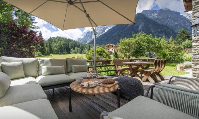 Saleinaz Ski Chalet | 420 m² Chalet ∙ 7 bedrooms ∙ 14 guests