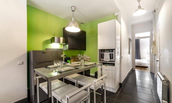 Feuillat Desgenettes Apartment | 43 m² Apartment ∙ 1 bedroom ∙ 4 guests