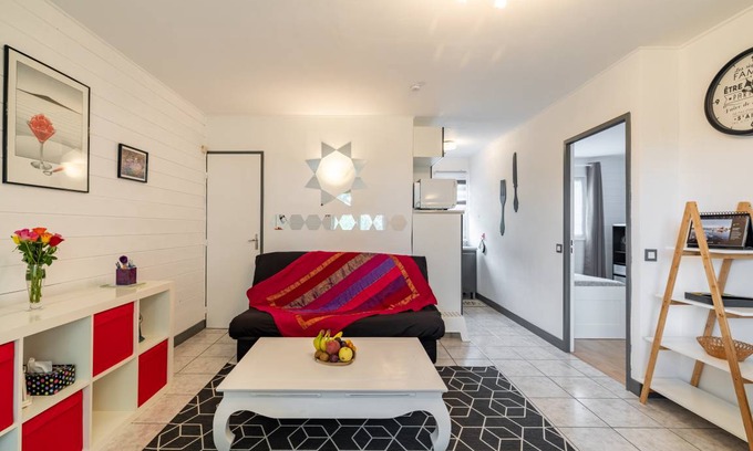 Branville House | 43 m² House ∙ 2 bedrooms ∙ 6 guests