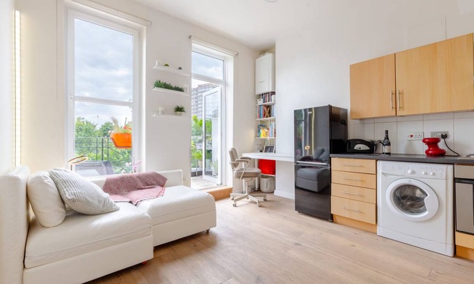 Fortune Green Apartment | 44 m² Apartment ∙ 1 bedroom ∙ 2 guests