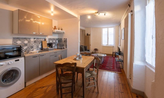 Argenton-sur-Creuse Apartment | 45 m² Apartment ∙ 1 bedroom ∙ 4 guests