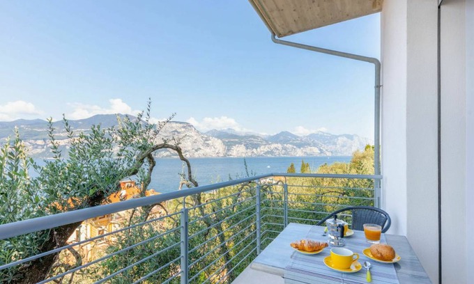 Magugnago Apartment | 45 m² Apartment ∙ 1 bedroom ∙ 2 guests