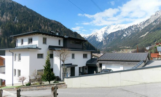 Flirsch Apartment | 45 m² Apartment ∙ 1 bedroom ∙ 3 guests