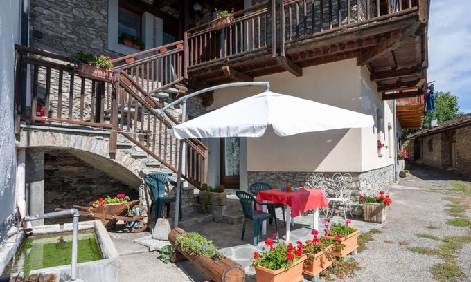 Saint-Nicolas Apartment | 45 m² Apartment ∙ 1 bedroom ∙ 4 guests