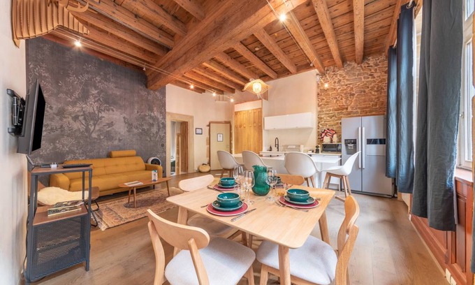 Old Lyon Apartment | 47 m² Apartment ∙ 1 bedroom ∙ 4 guests