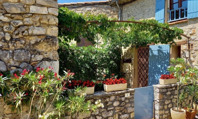 Saint-May House | 47 m² Gîte ∙ 2 bedrooms ∙ 4 guests